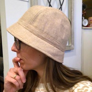 Gap tweed cloche hat